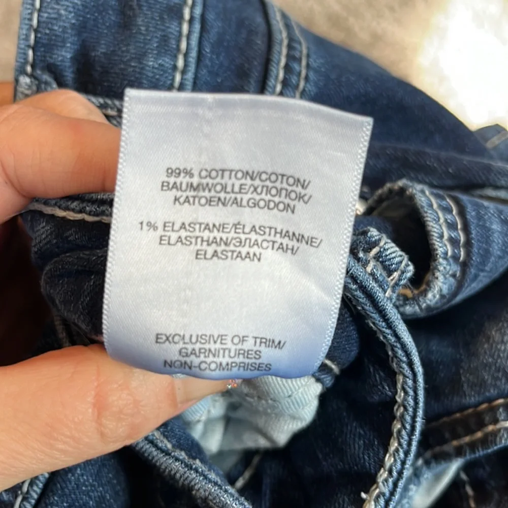 Silver Jeans - Picture 5 of 5